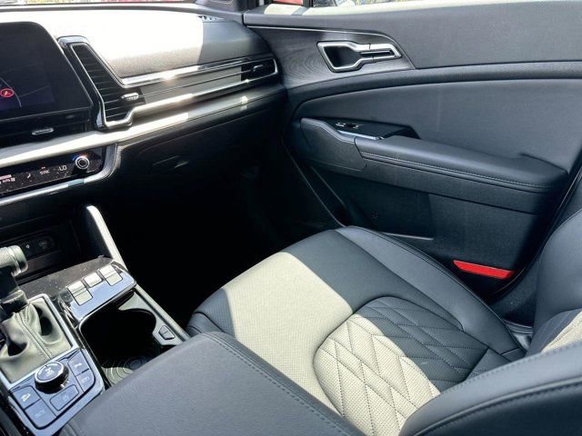 Used 2024 Kia Sportage X-Line w/ X-Line Premium Package image 16