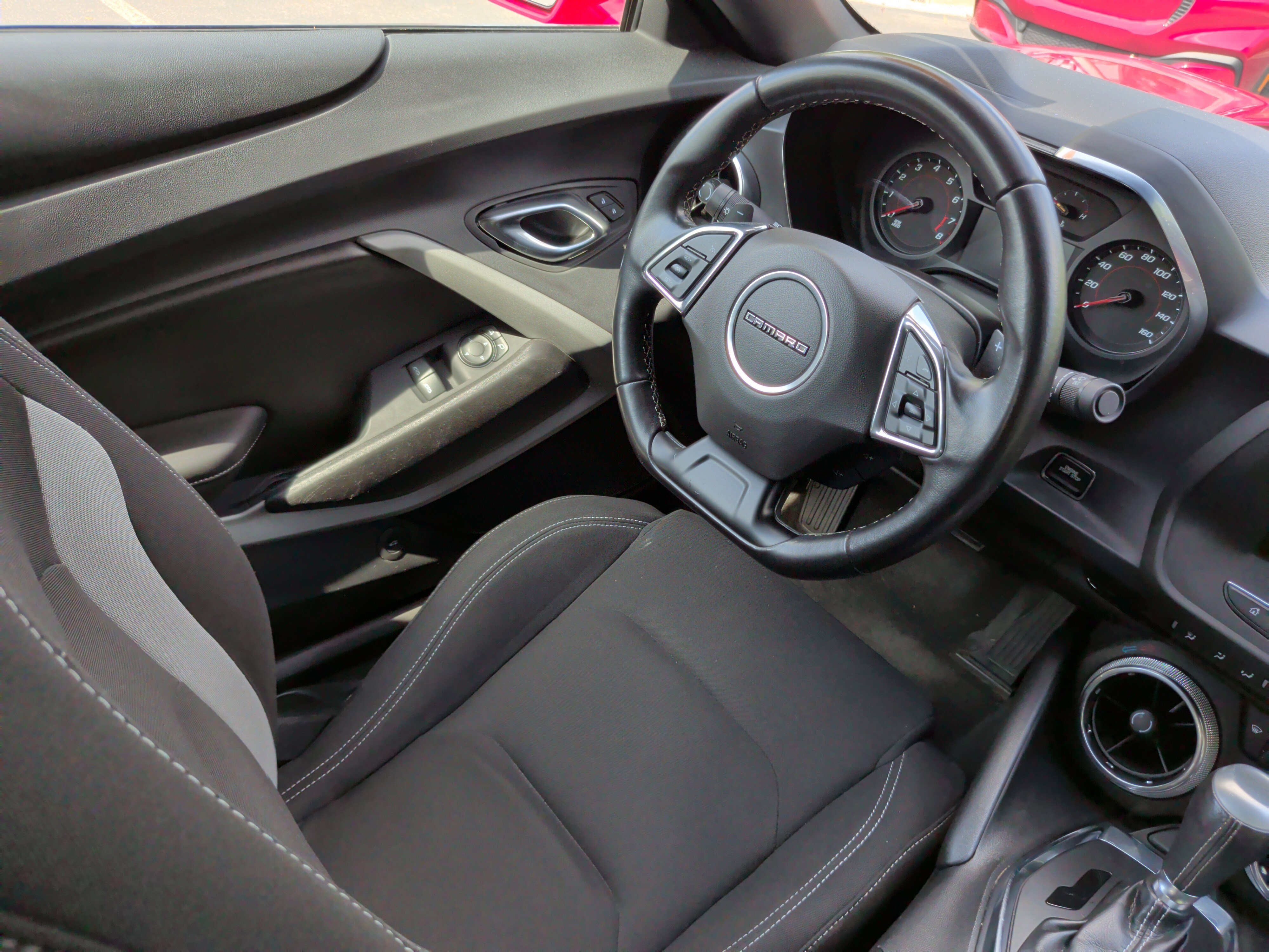 Used 2023 Chevrolet Camaro LT image 31