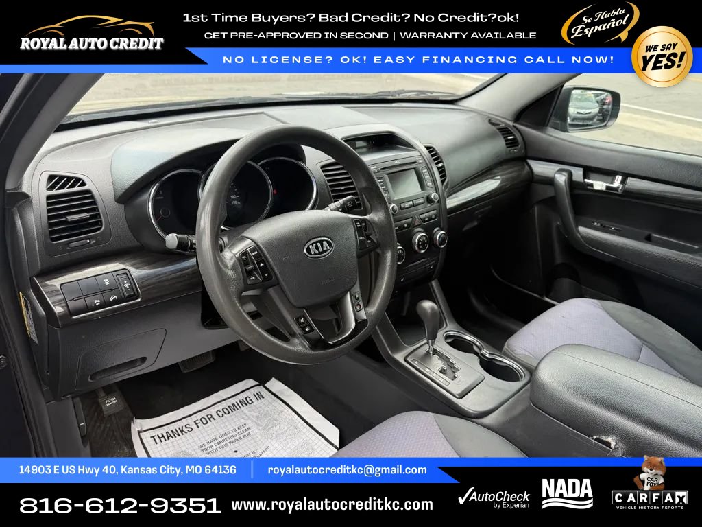 Used 2013 Kia Sorento LX w/ Convenience Pkg FWD image 9