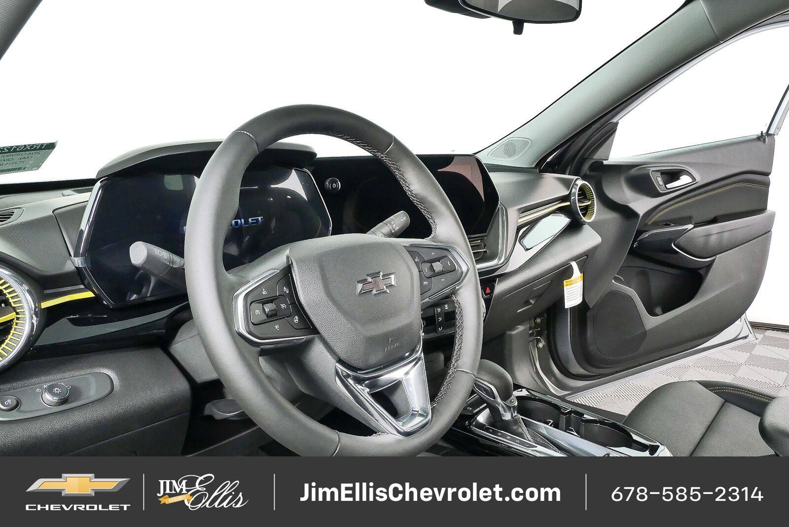 New 2026 Chevrolet Trax ACTIV w/ Sunroof Package FWD image 4