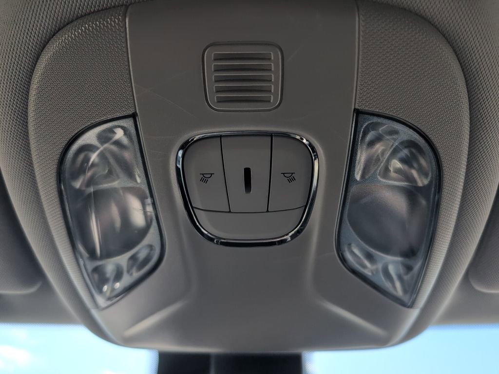 Used 2022 Jeep Compass Limited image 58