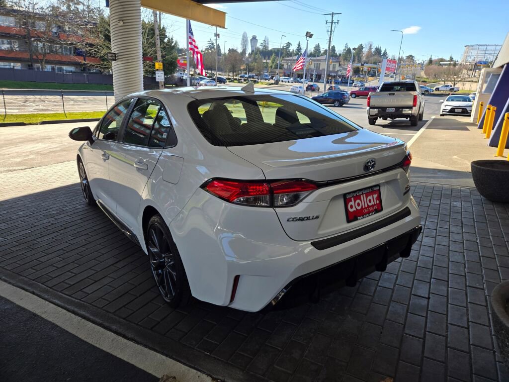 Used 2024 Toyota Corolla SE w/ SE Package FWD image 7