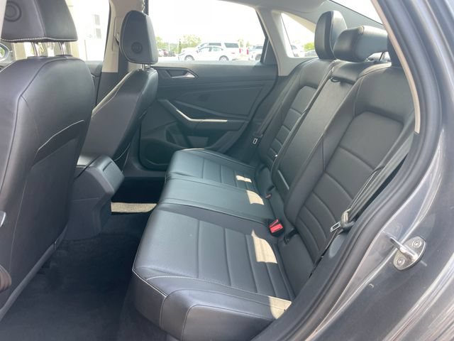 Used 2024 Volkswagen Jetta SE FWD image 28