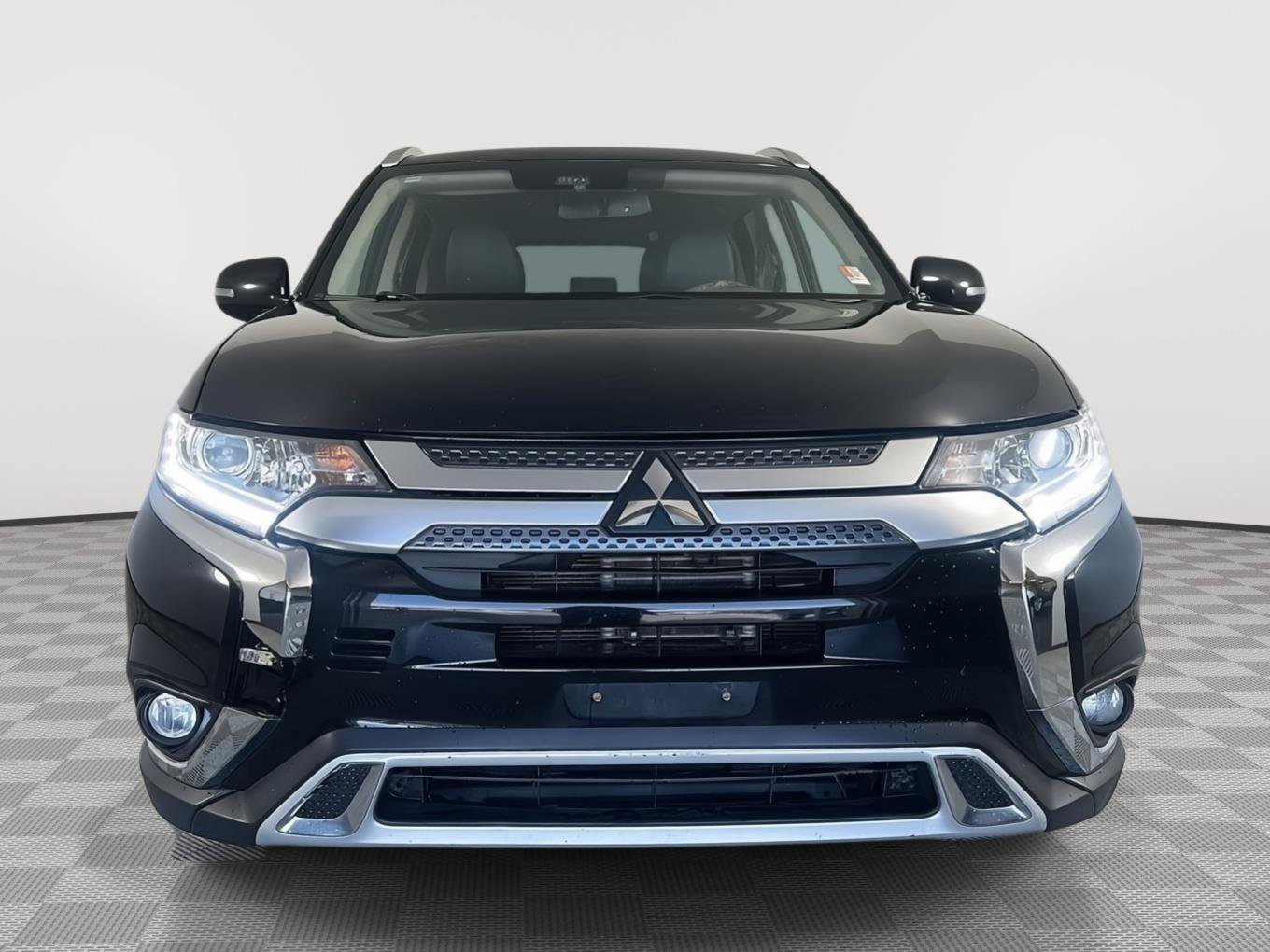 Used 2020 Mitsubishi Outlander SEL image 2