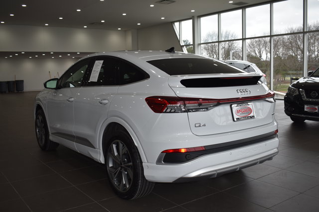 Used 2023 Audi Q4 e-tron Prestige image 8