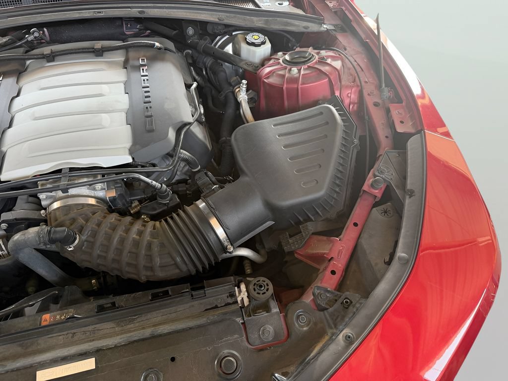 Used 2018 Chevrolet Camaro SS RWD image 29