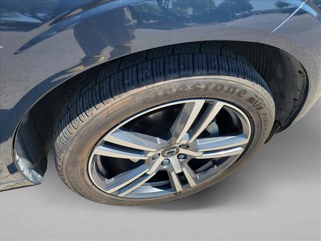 Used 2021 Volvo XC60 T5 Momentum w/ Advanced Package image 10