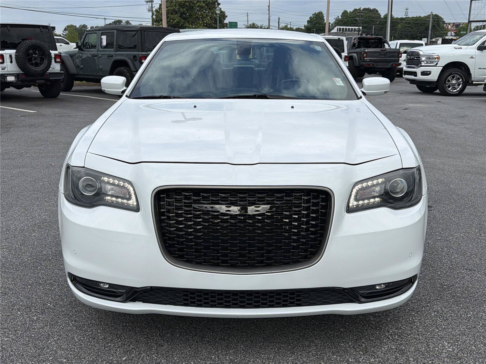 Used 2021 Chrysler 300 S RWD image 3