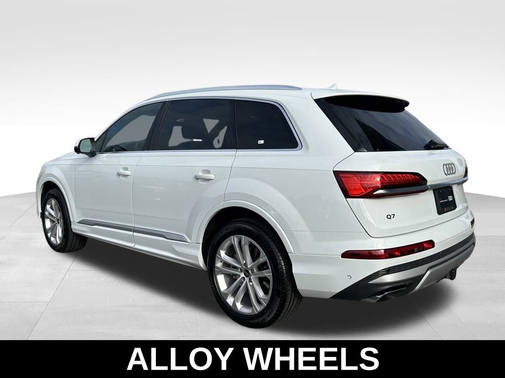 New 2025 Audi Q7 2.0T Premium w/ Convenience Package image 3