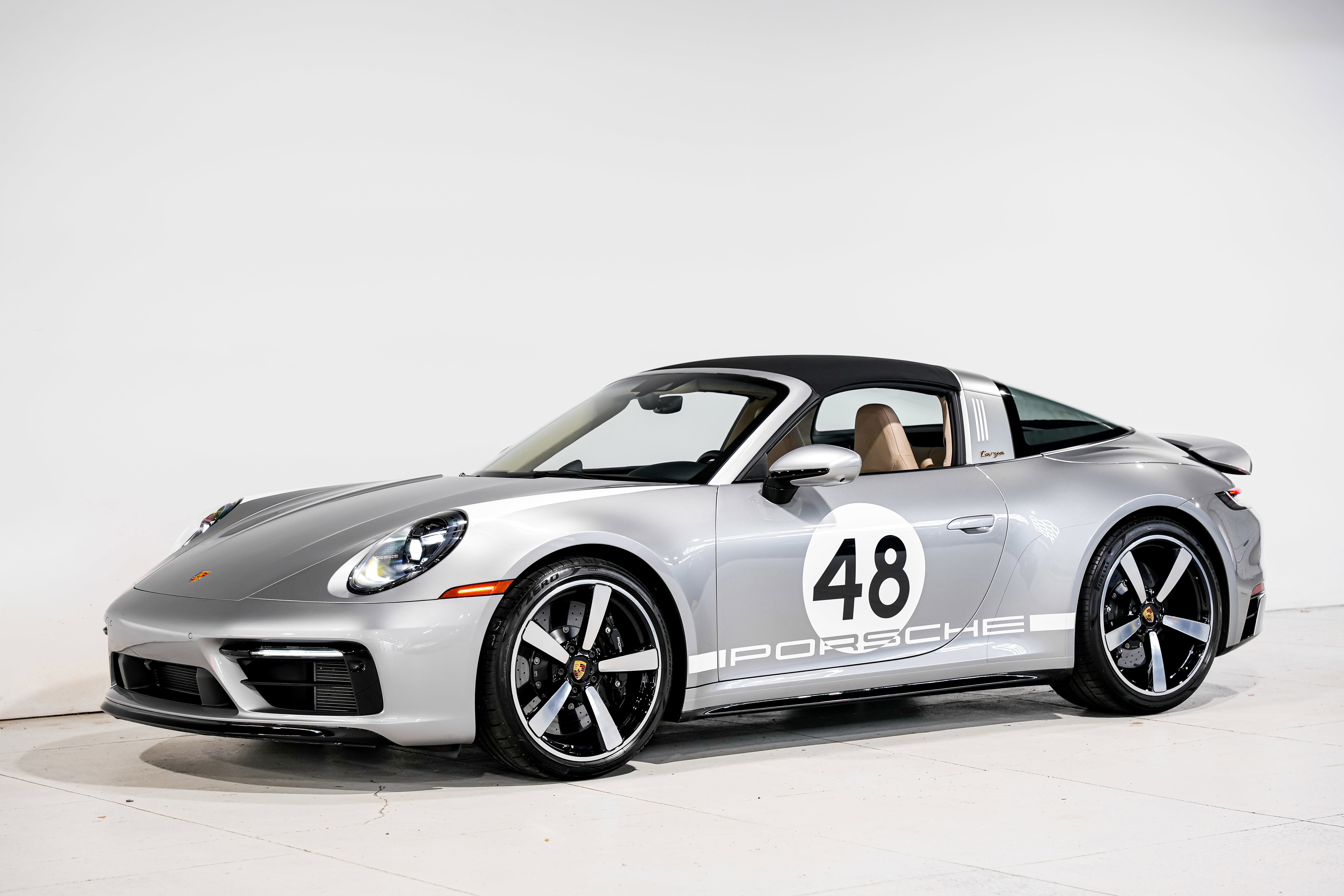 Used 2021 Porsche 911 Targa 4S Heritage Design image 6