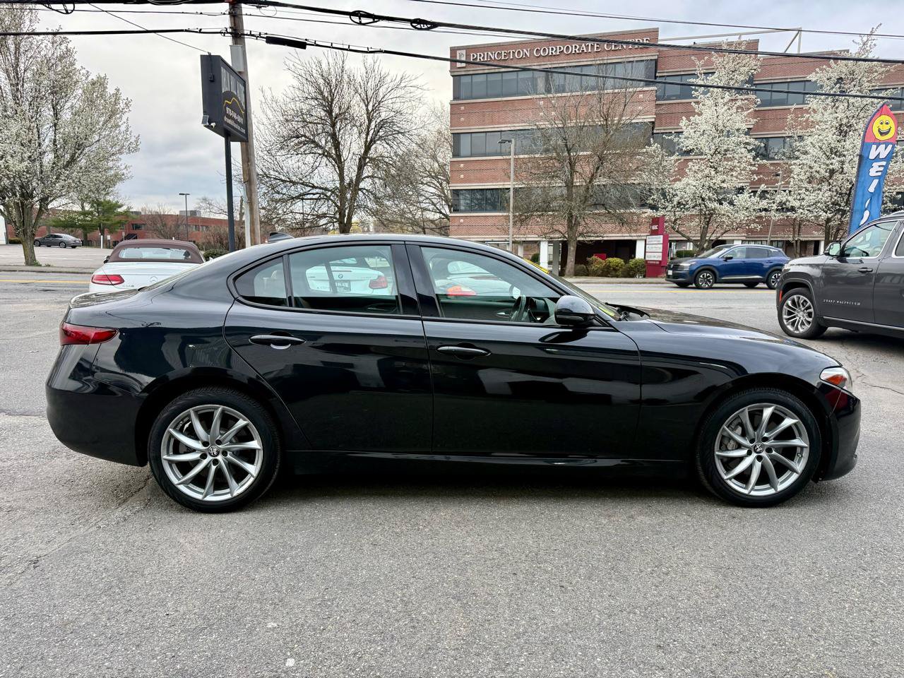 Used 2022 Alfa Romeo Giulia Ti AWD/4WD image 7