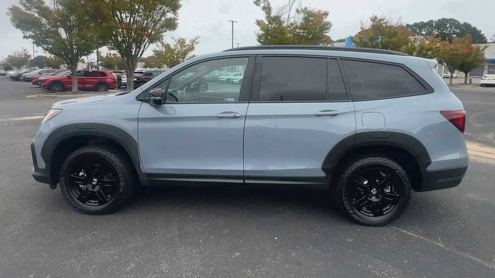 Certified 2022 Honda Pilot TrailSport image 5