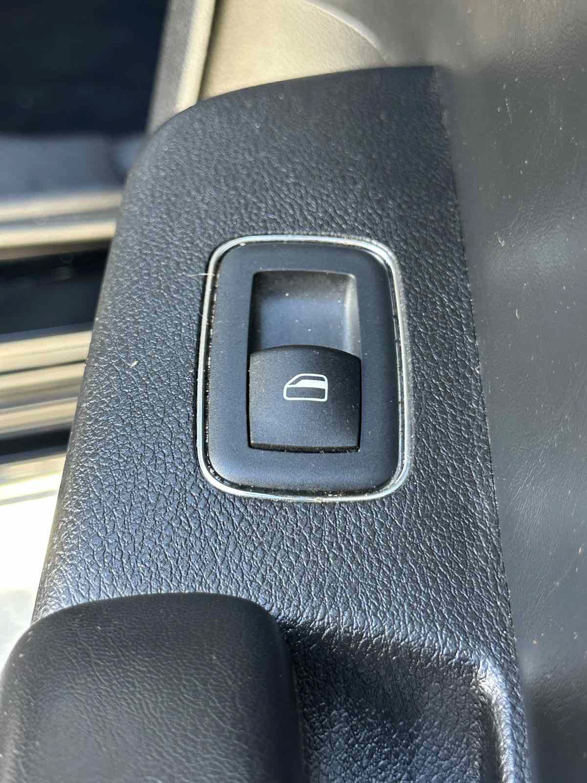 Used 2019 Chrysler 300 Touring w/ Sport Appearance Package RWD image 34