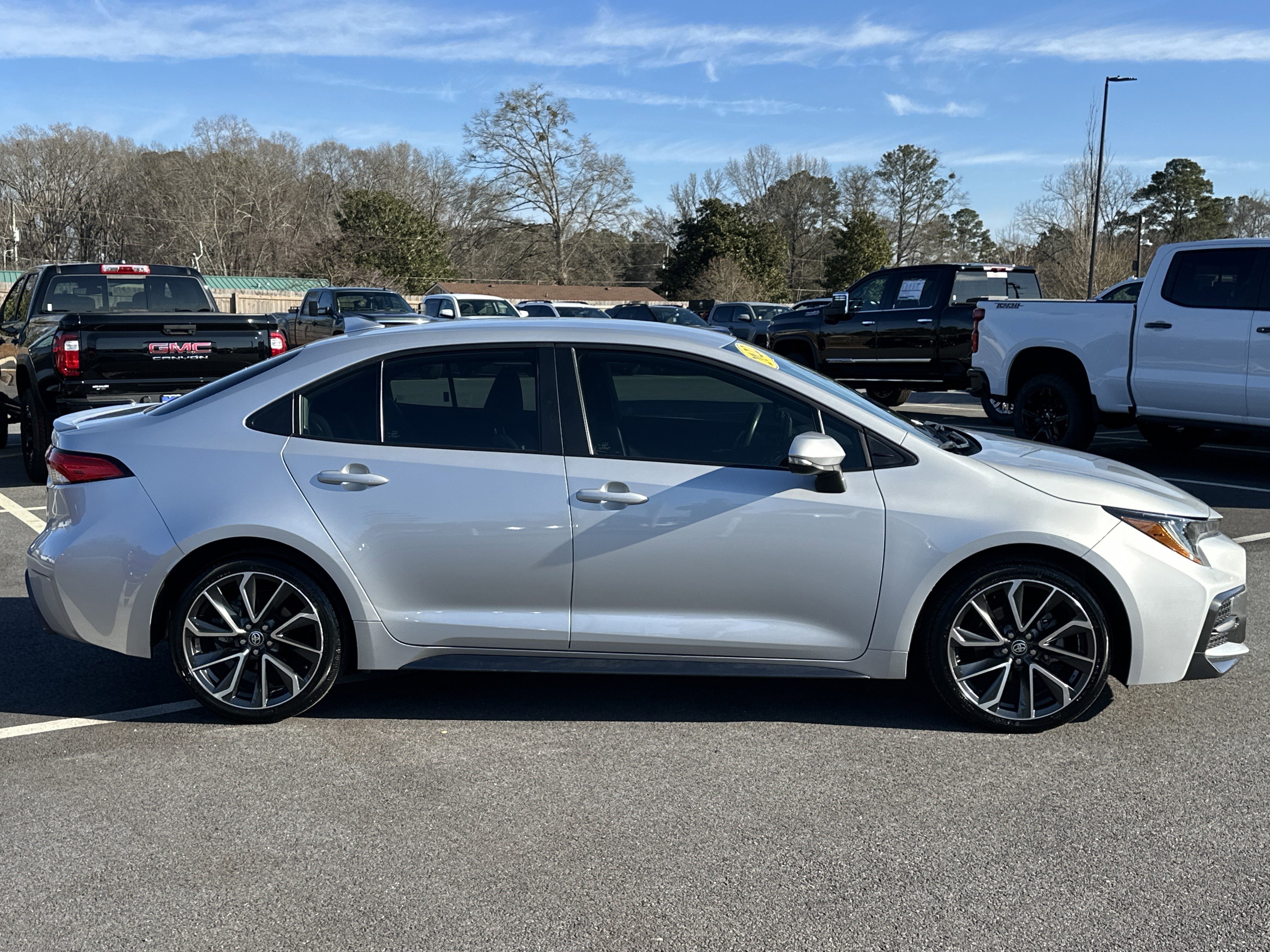 Used 2022 Toyota Corolla SE image 5