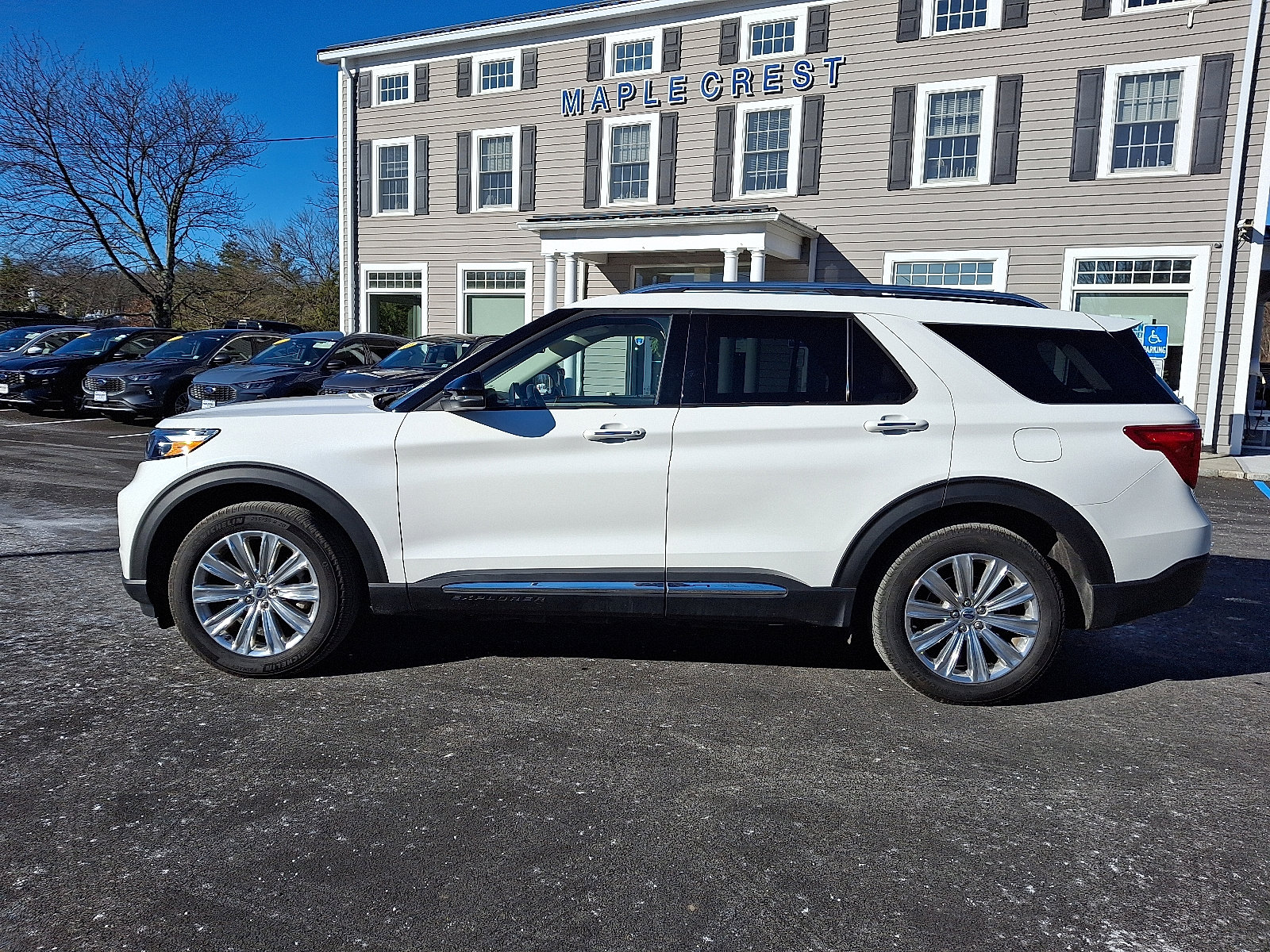 Certified 2023 Ford Explorer Limited w/ Limited Technology Package image 8