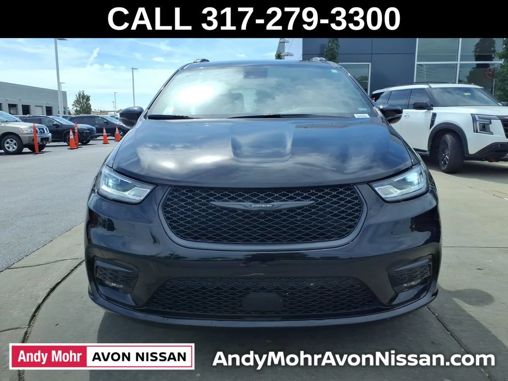 Used 2026 Chrysler Pacifica Limited w/ S Appearance Package FWD image 3