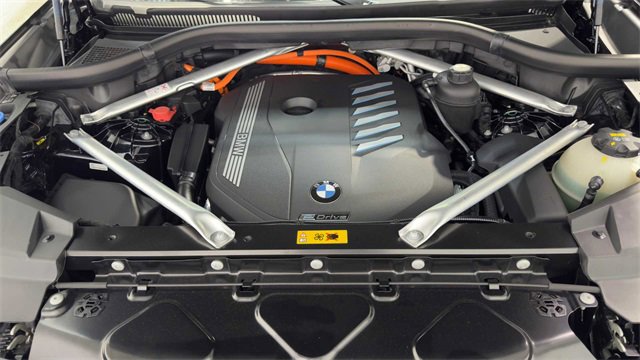 Used 2023 BMW X5 xDrive45e w/ M Sport Package image 36