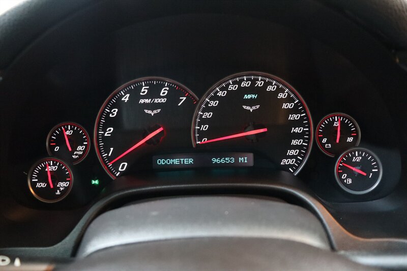 Used 2008 Chevrolet Corvette Coupe w/ Preferred Equipment Group RWD image 11