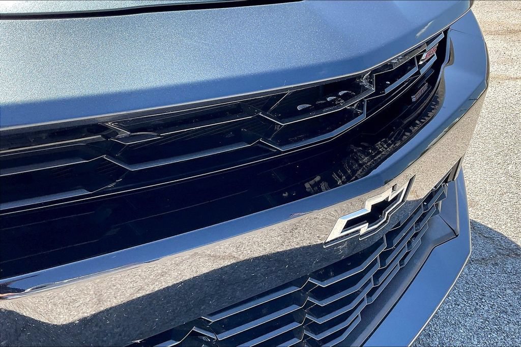 Used 2019 Chevrolet Camaro SS RWD image 23