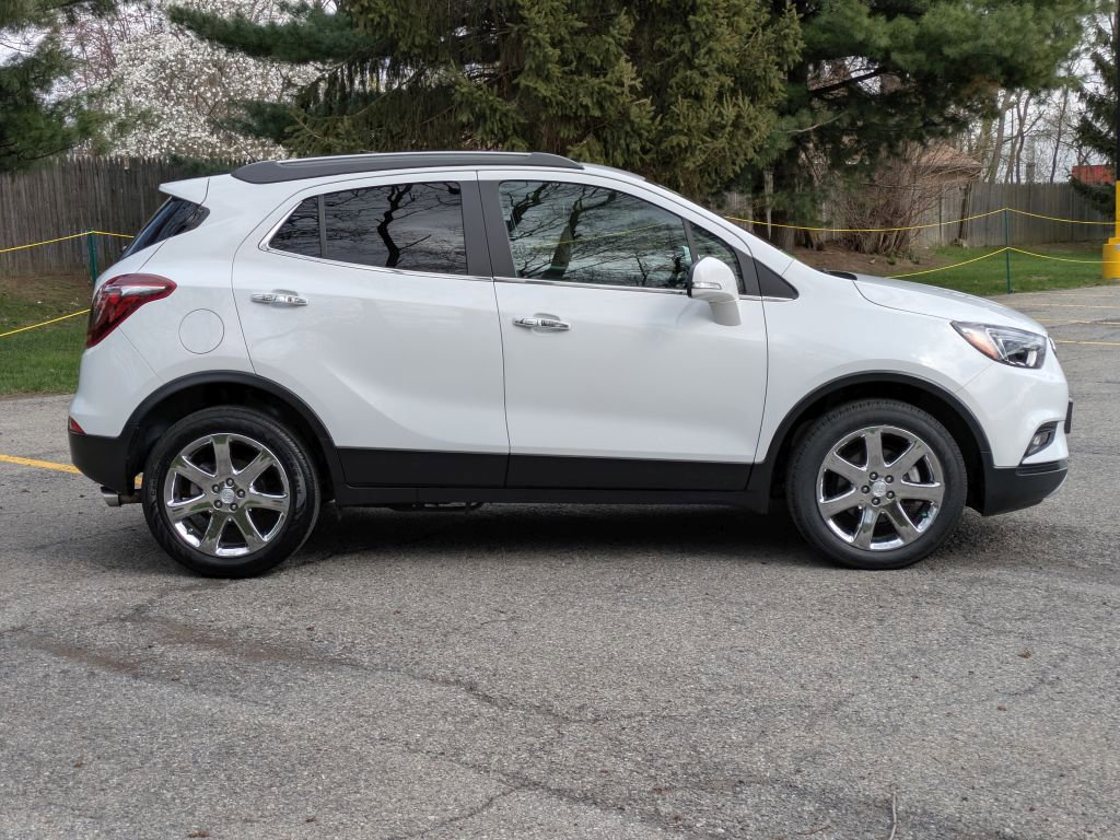 Used 2019 Buick Encore Essence w/ Experience Buick Package image 8