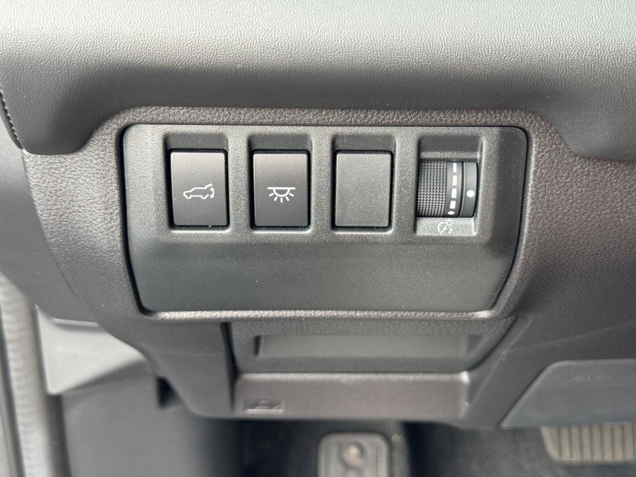 Used 2025 Subaru Ascent Limited AWD/4WD image 24