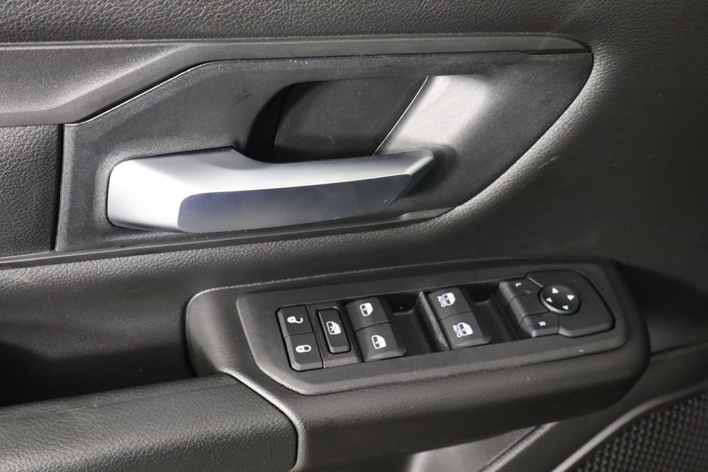 New 2026 RAM 1500 Express AWD/4WD image 19