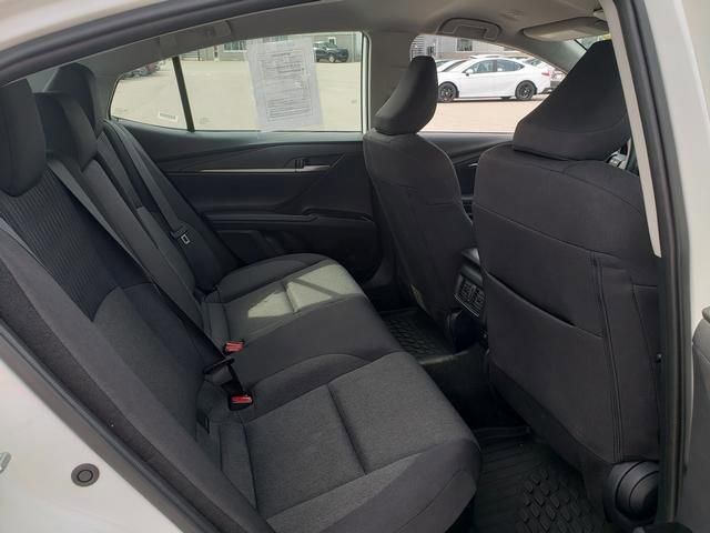 Used 2025 Toyota Camry LE FWD image 16