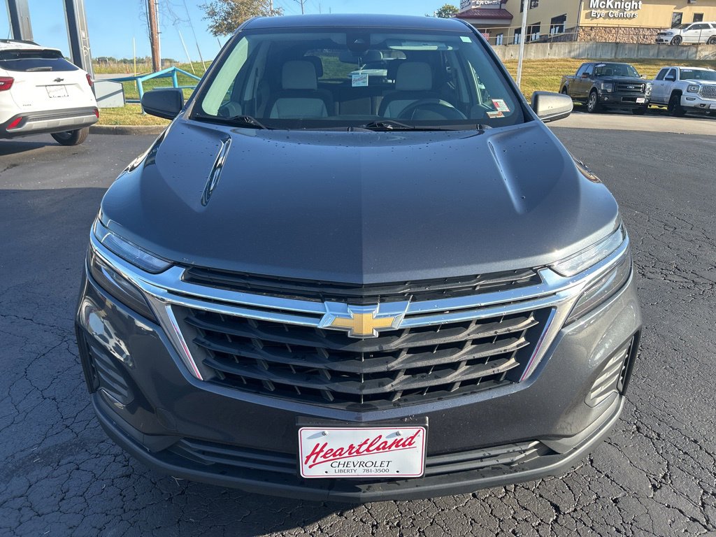 Used 2022 Chevrolet Equinox LS image 3