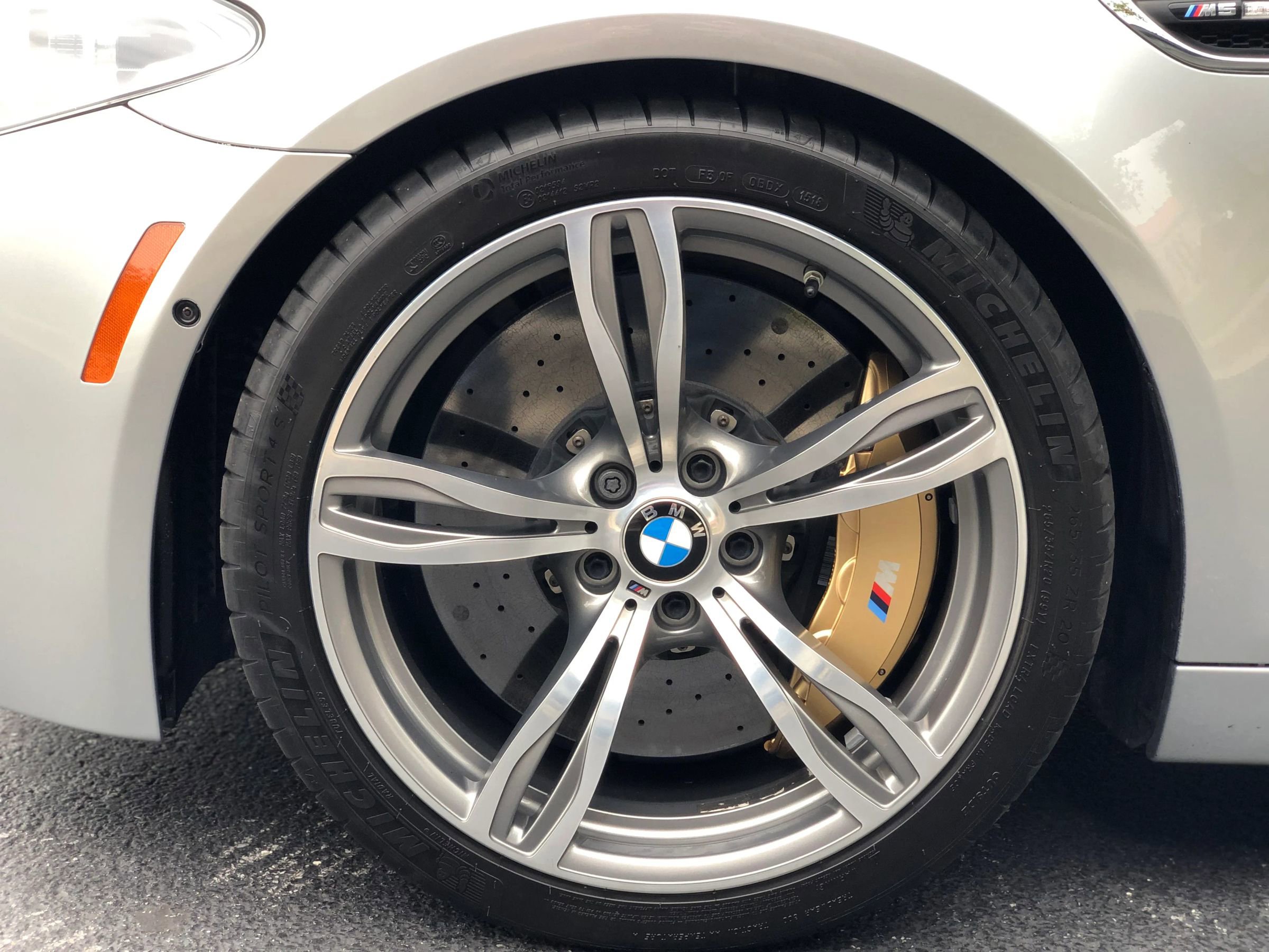 Used 2016 BMW M5 image 42