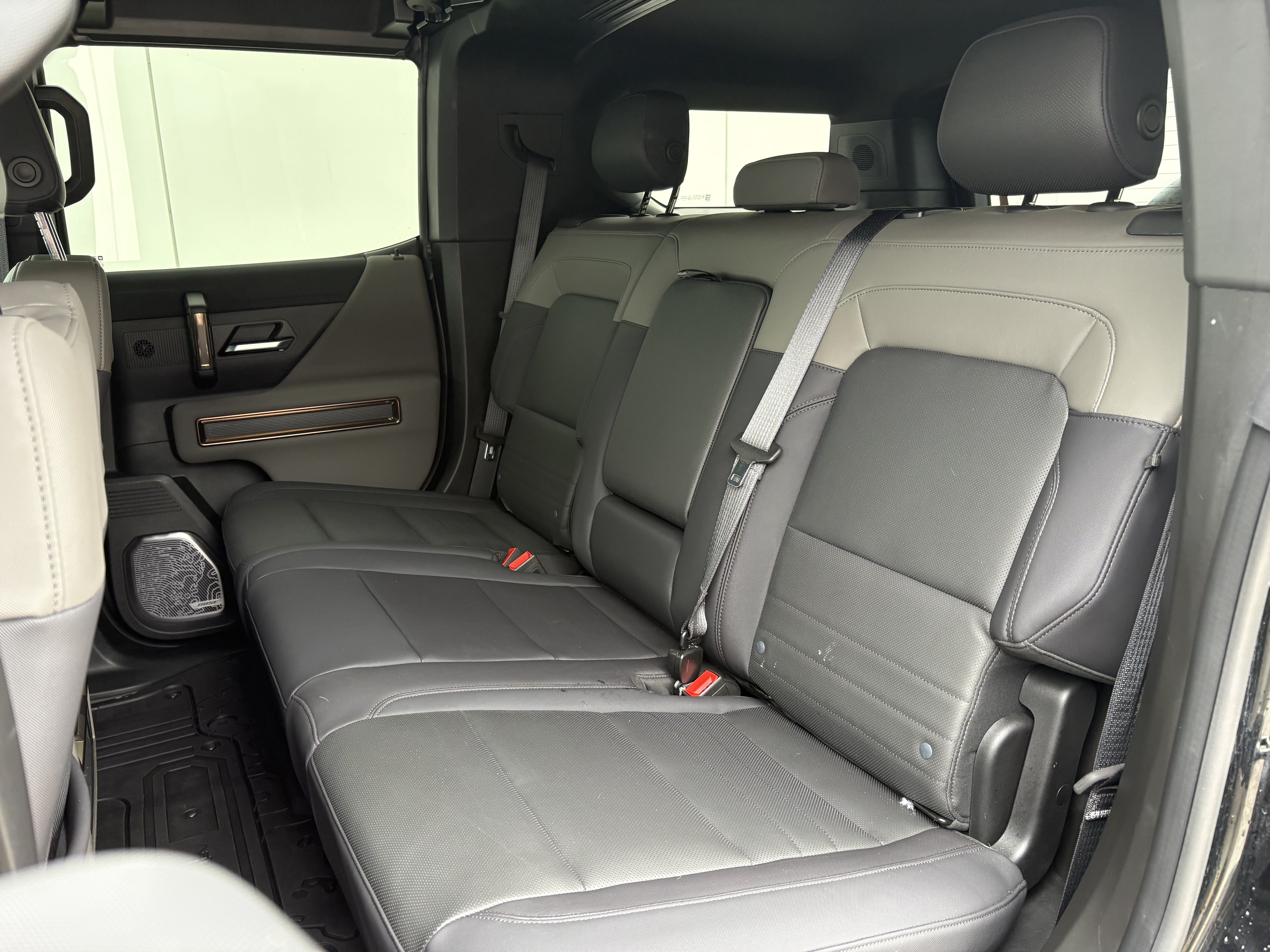 Used 2025 GMC Hummer EV 3X w/ LPO, Cargo Utility Package AWD/4WD image 12