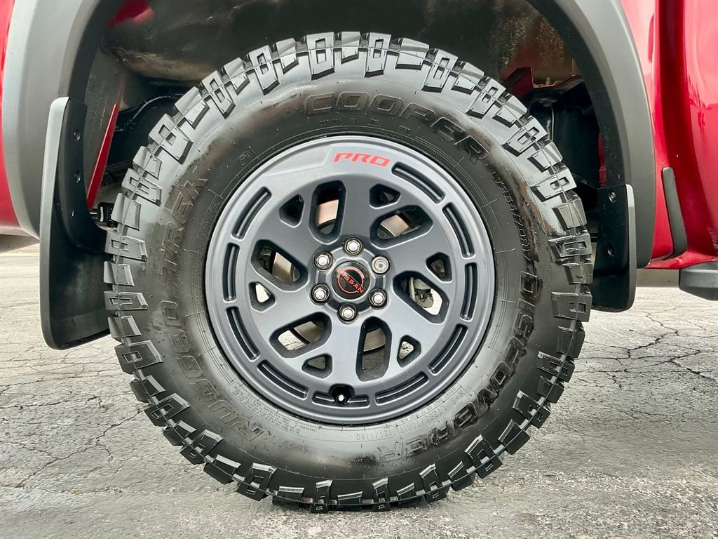 Used 2025 Nissan Frontier PRO-4X AWD/4WD image 22