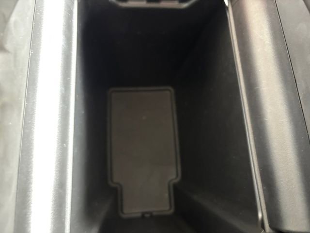 Used 2023 Buick Envision Essence AWD/4WD image 36
