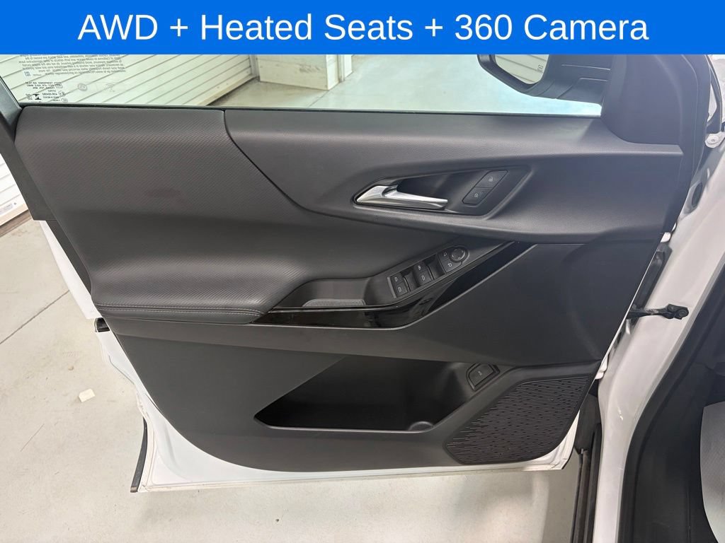 Used 2025 Chevrolet Equinox LT w/ Convenience Package II AWD/4WD image 9