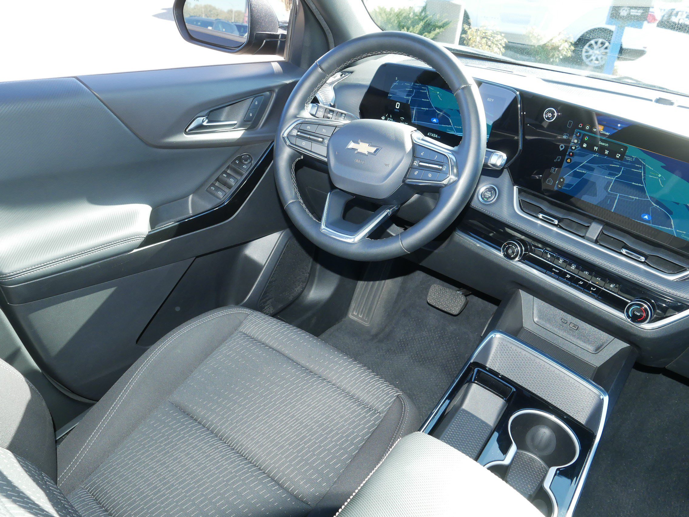Used 2025 Chevrolet Equinox LT AWD/4WD image 9