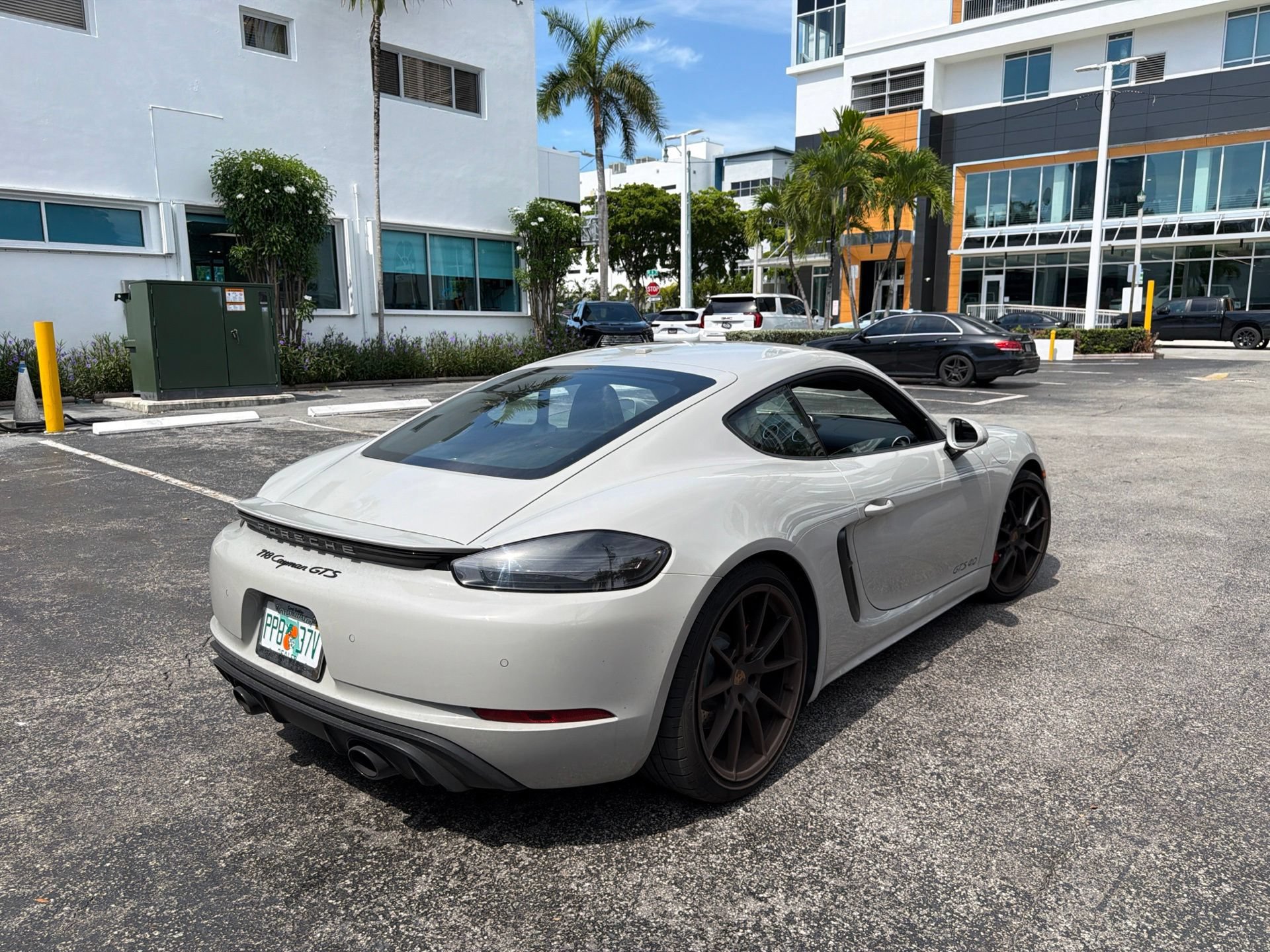 Used 2025 Porsche 718 Cayman GTS RWD image 11