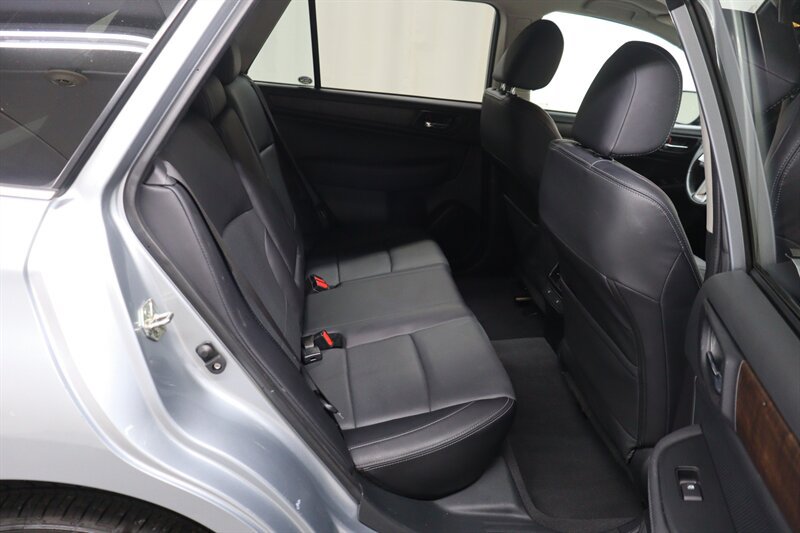 Used 2017 Subaru Outback 3.6R Limited AWD/4WD image 29