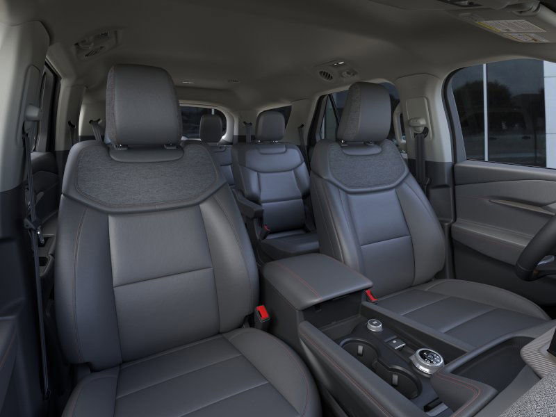 New 2025 Ford Explorer Active image 10