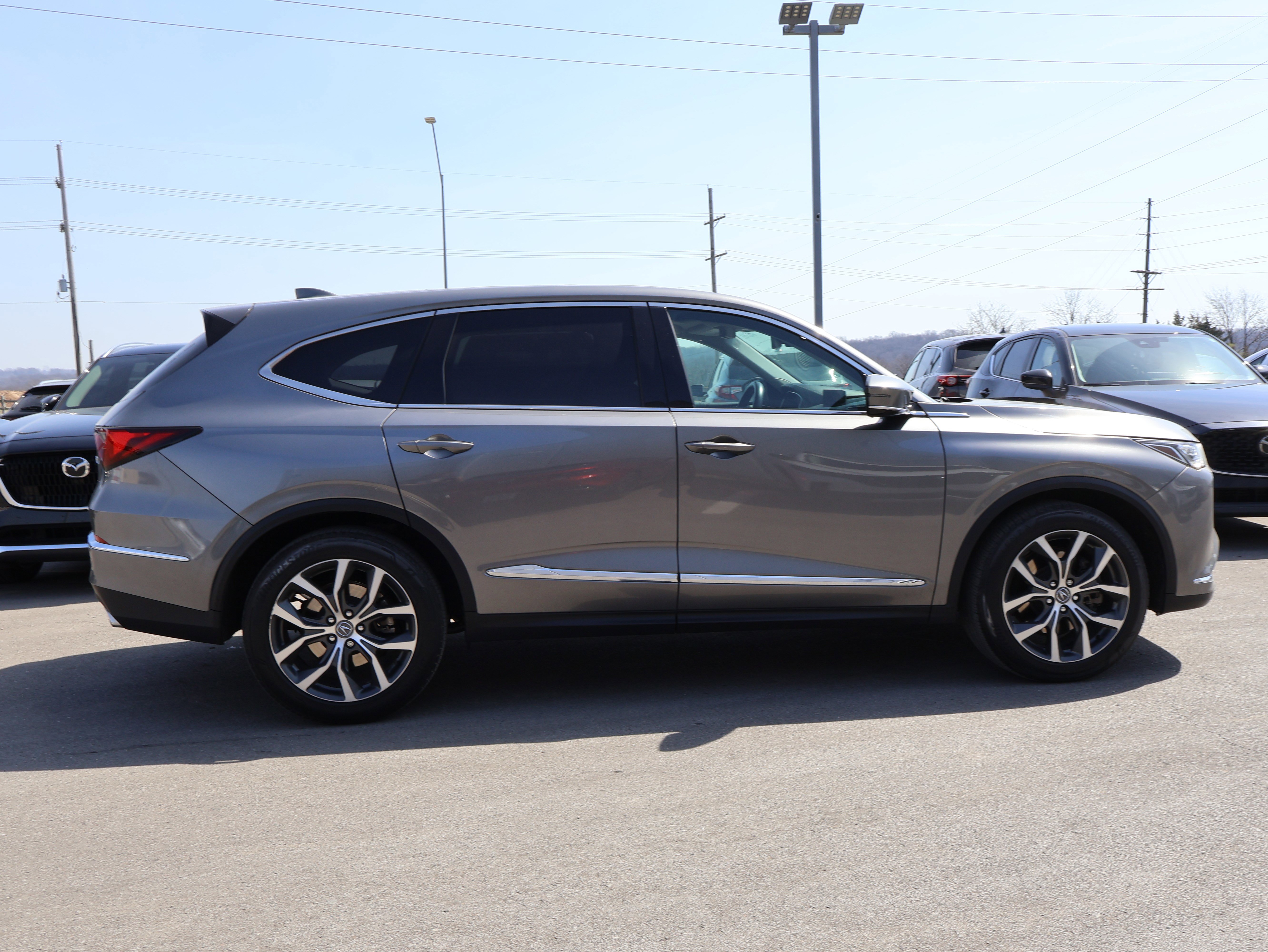 Used 2023 Acura MDX SH-AWD w/ Technology Package image 54