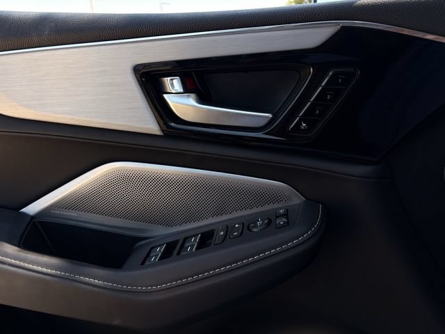Certified 2025 Acura MDX FWD w/ Technology Package image 24