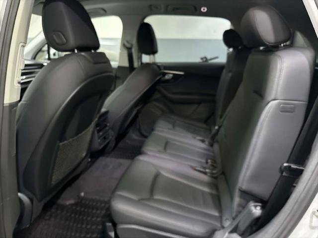 Used 2023 Audi Q7 3.0T Premium AWD/4WD image 12