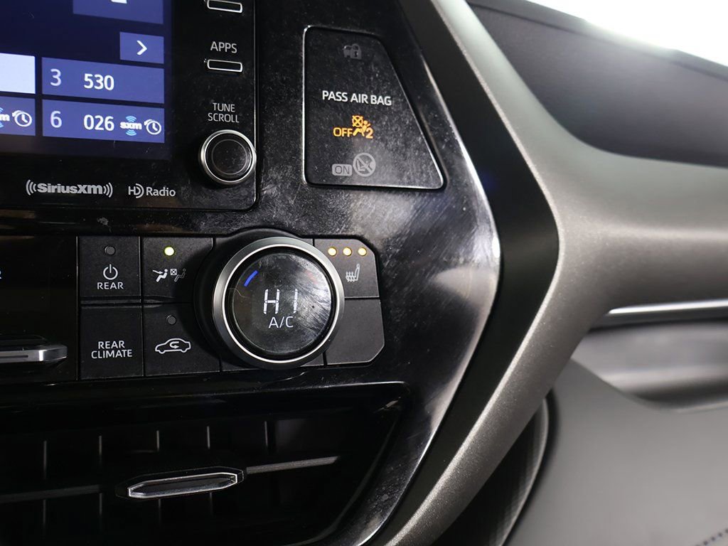 Used 2022 Toyota Highlander XLE image 52