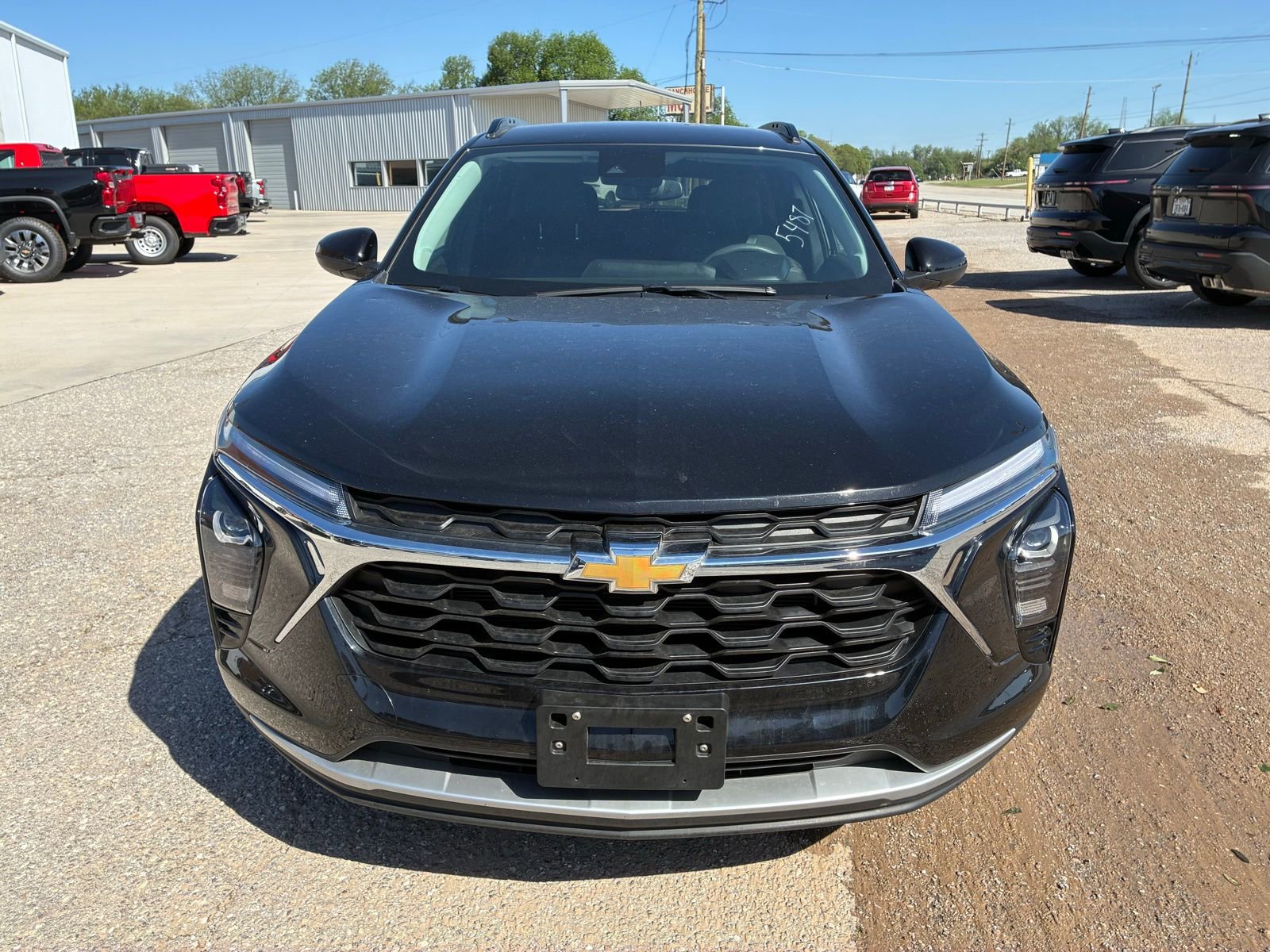 Used 2025 Chevrolet Trax LT FWD image 11