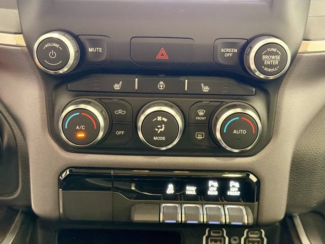 Used 2022 RAM 1500 Big Horn AWD/4WD image 14