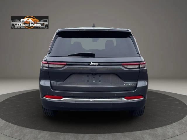 Used 2024 Jeep Grand Cherokee Laredo RWD image 6