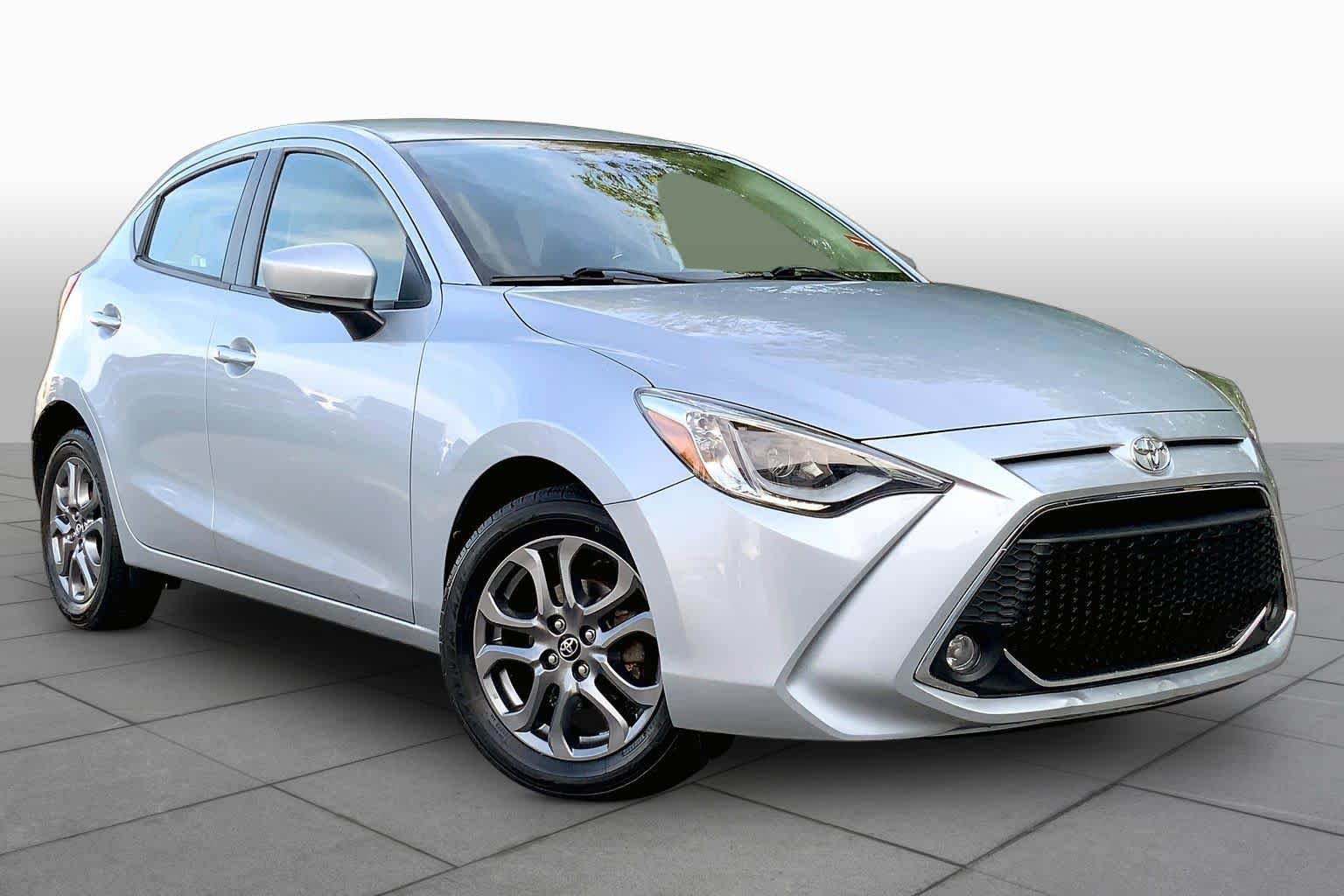 Used 2020 Toyota Yaris XLE FWD image 3