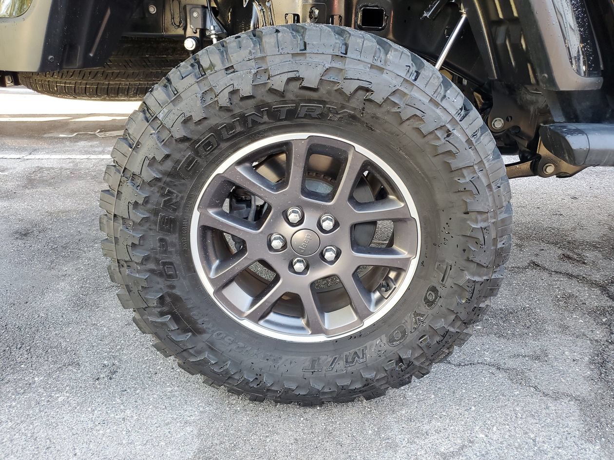 Used 2023 Jeep Gladiator Overland AWD/4WD image 5