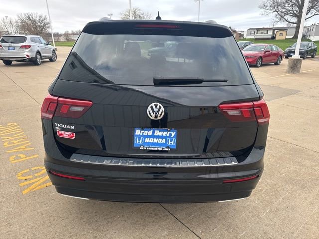 Used 2019 Volkswagen Tiguan SE w/ Panoramic Sunroof Package image 7