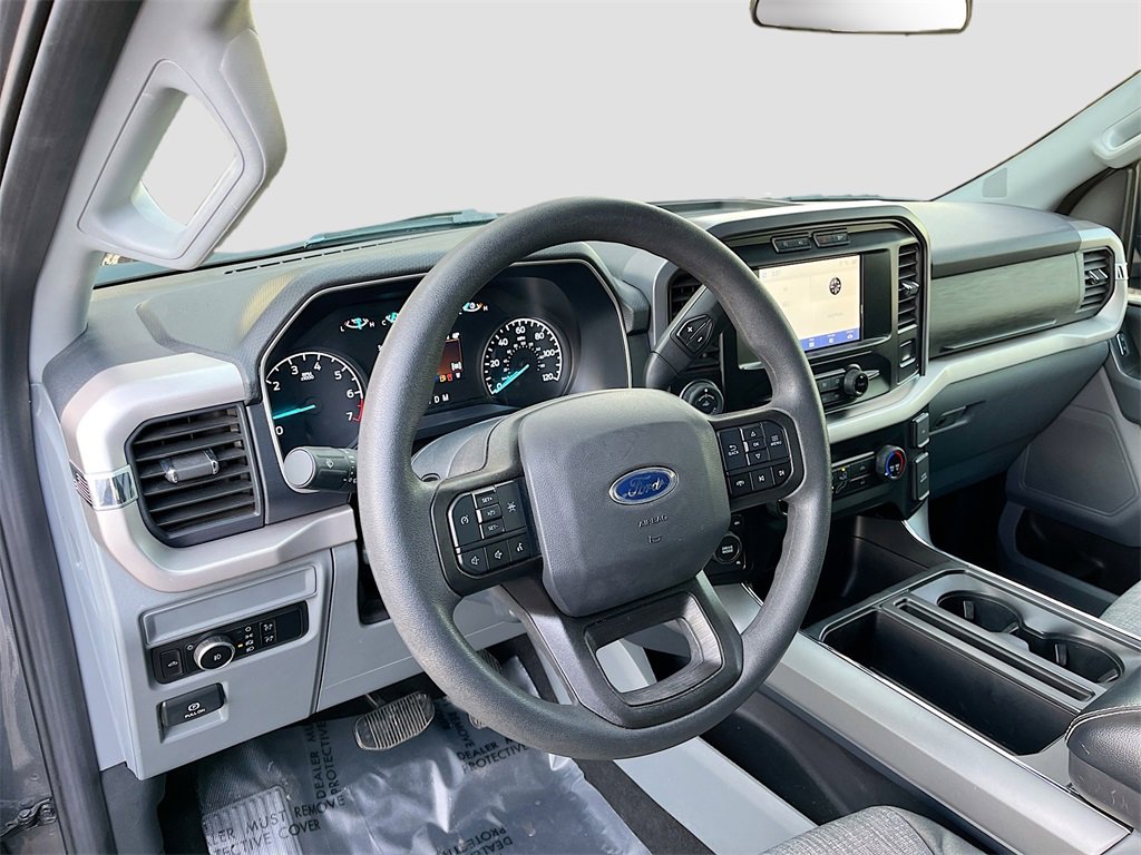 Used 2023 Ford F150 XLT w/ Trailer Tow Package image 9