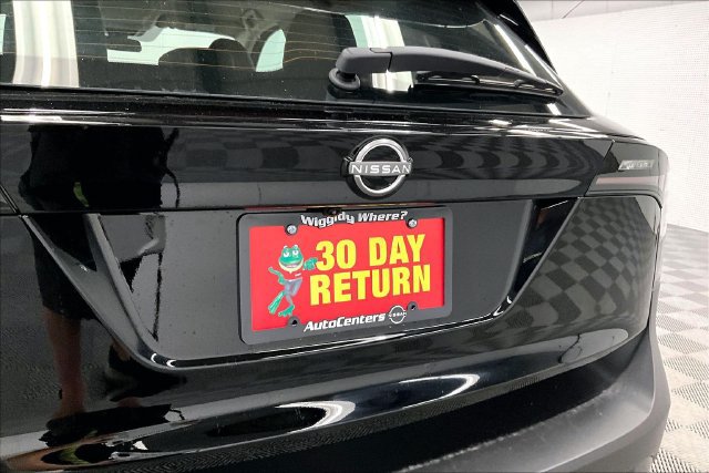New 2027 Nissan Kicks S FWD image 21