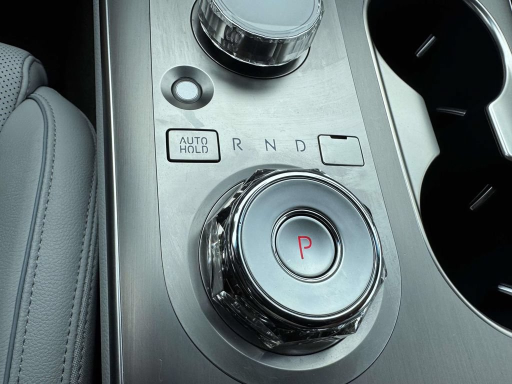 Certified 2026 Genesis GV70 2.5T Advanced AWD/4WD image 29